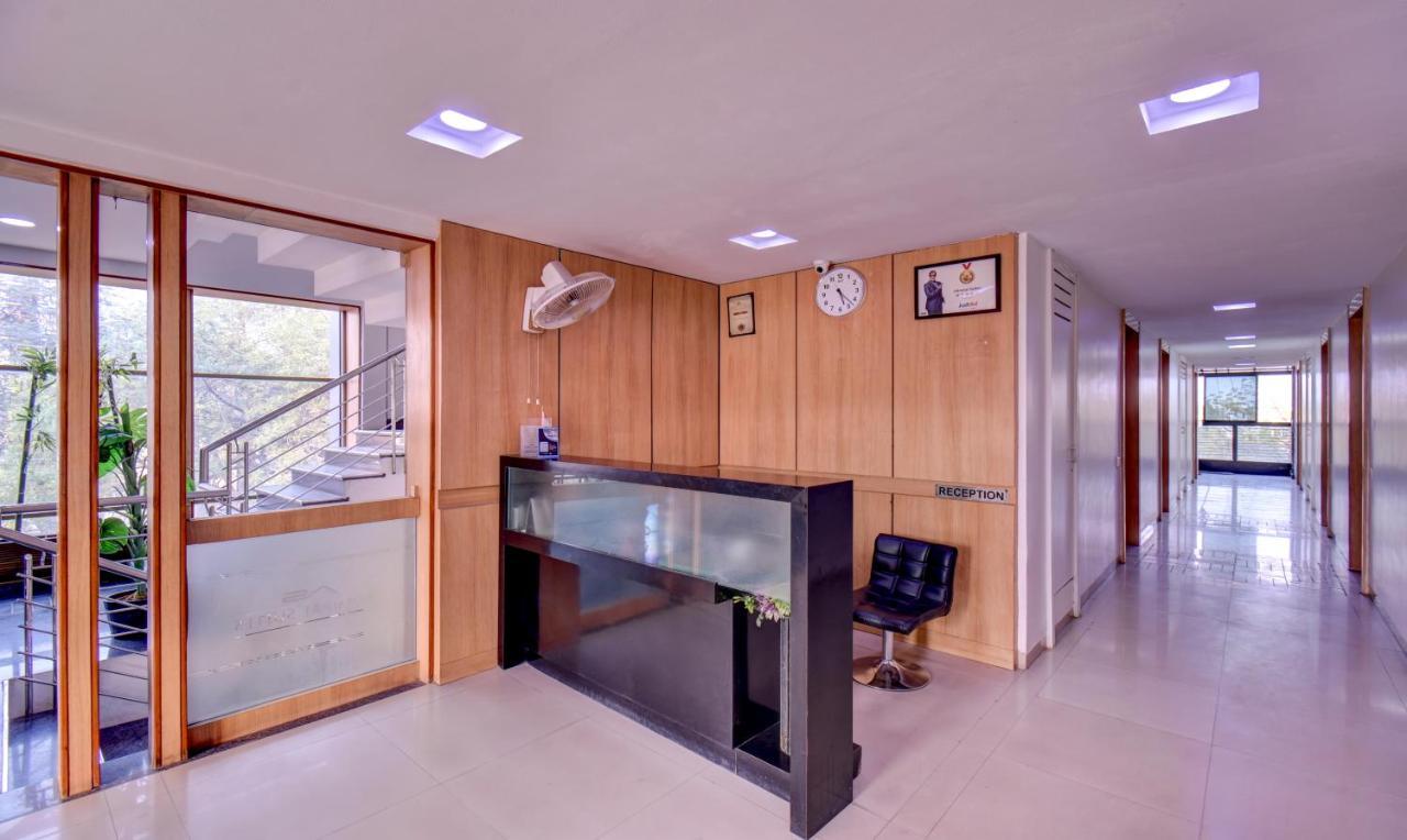Treebo Admiral Suites New Usmanpura Aurangābād Exterior foto