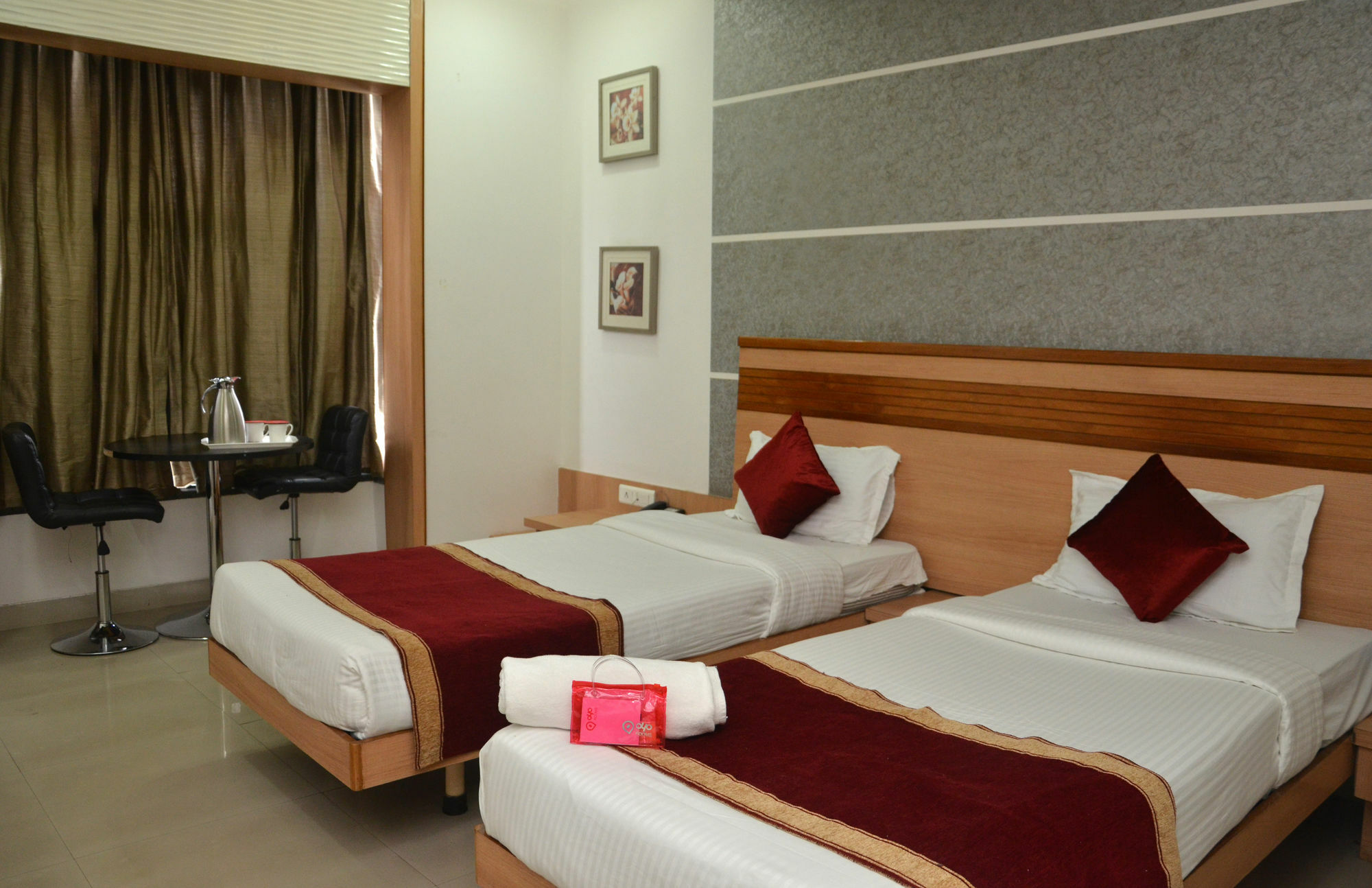Treebo Admiral Suites New Usmanpura Aurangābād Exterior foto